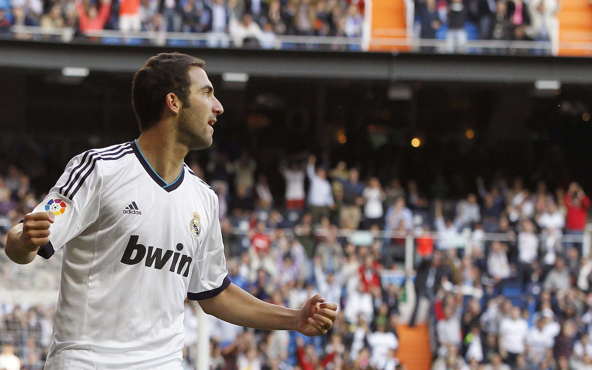 中超冬季转会期引援策略趋于理性，中超联赛转会